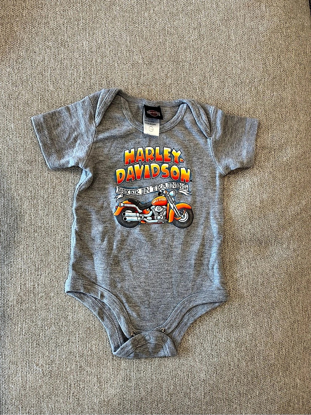Harley-Davidson Biker in Training Motorcycle Graphic Onesie Bodysuit Baby 6/9M